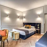 Tree Charme Augusto Luxury Suites